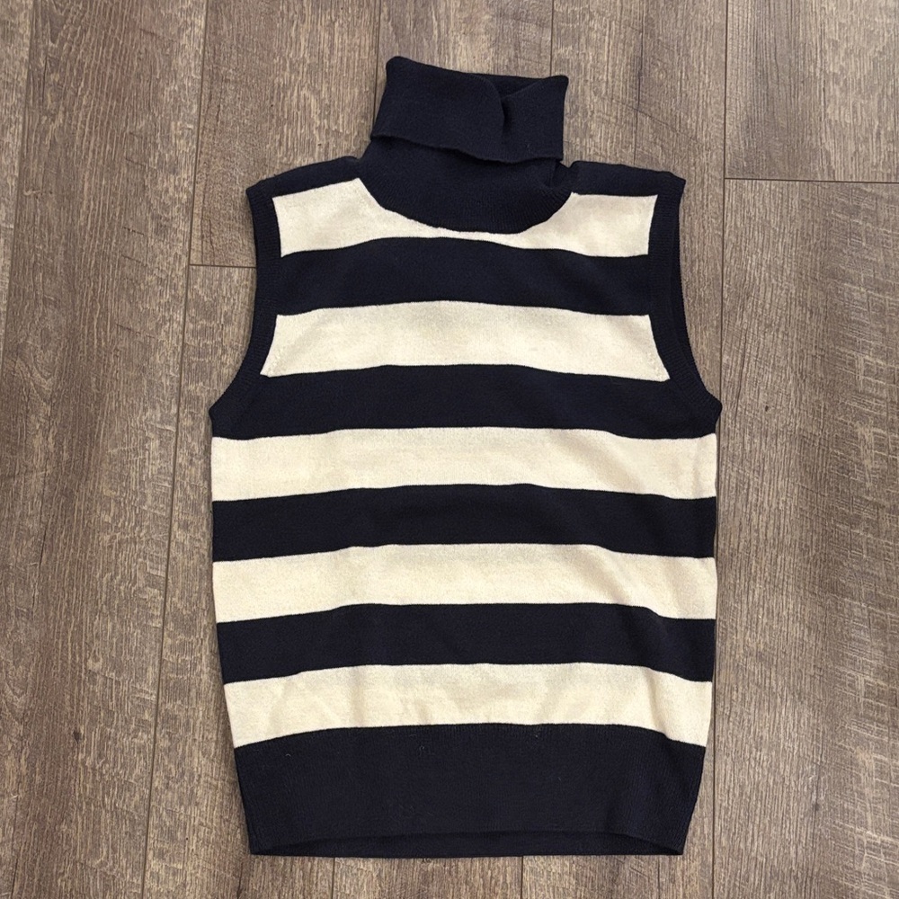 We Norwegians Gullholmen Cashmere Blend Sweater
